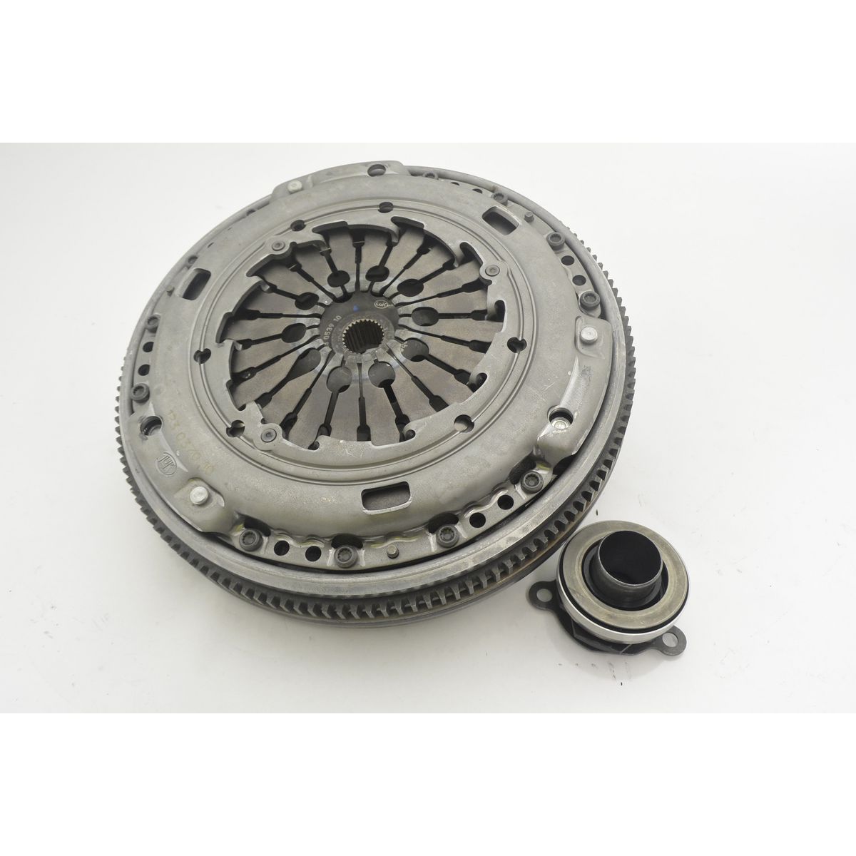 ClutchPro Clutch Kit With DMF KVW23512