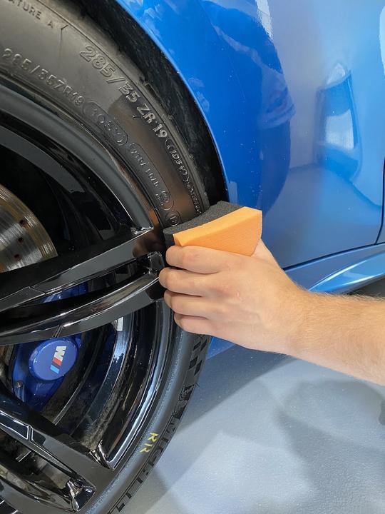 Bowden's Own All Sorts Tyre Shine Applicators 2Pk BOASORTS