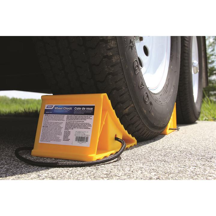 Camco Wheel Chock W/Rope Large For Up to 26in. Dia Tires 44472