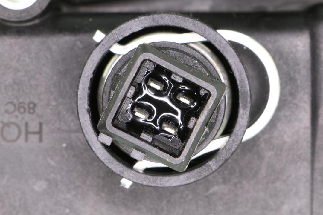 VEMO Thermostat Housing V46-99-1381