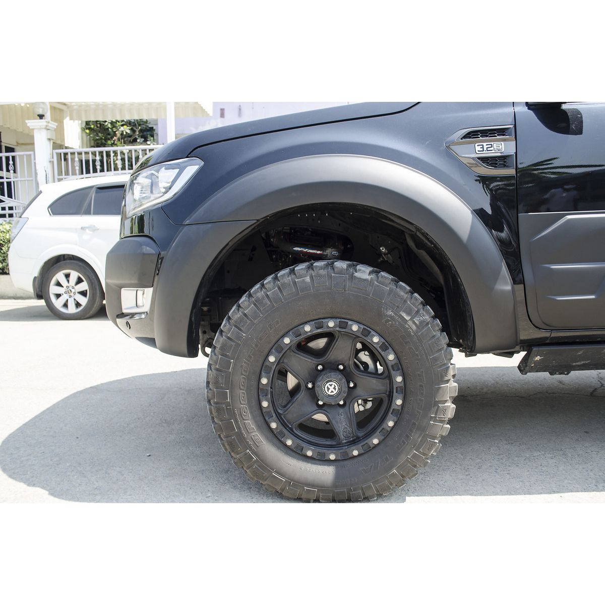 Drivetech 4x4 Flare Kit (6 Inch) Smooth DTFK-MAZ0160E