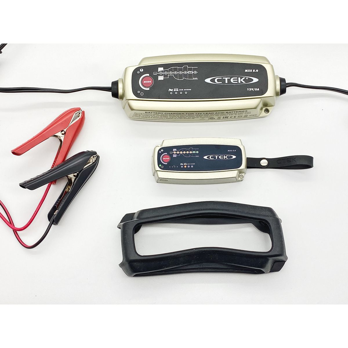 CTEK MXS 5.0 Battery Charger 12V 5A BONUS Power Bank and Accessories 40-358