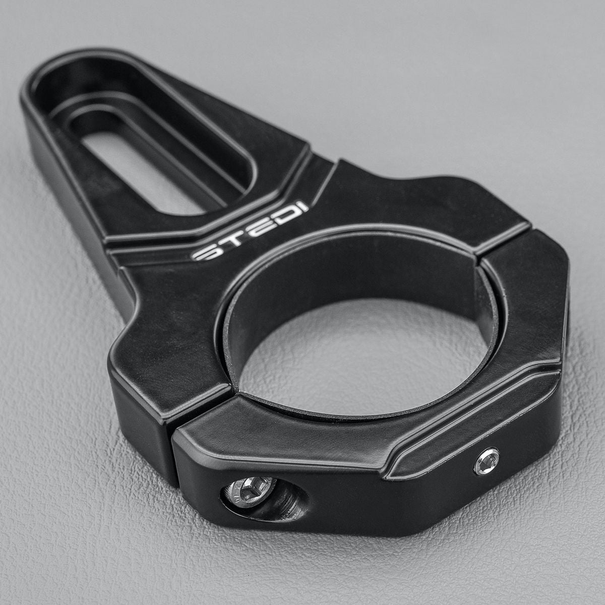 STEDI Bull Bar Mounting Bracket Clamp  Universal 4951mm BRKUNIV4951MM