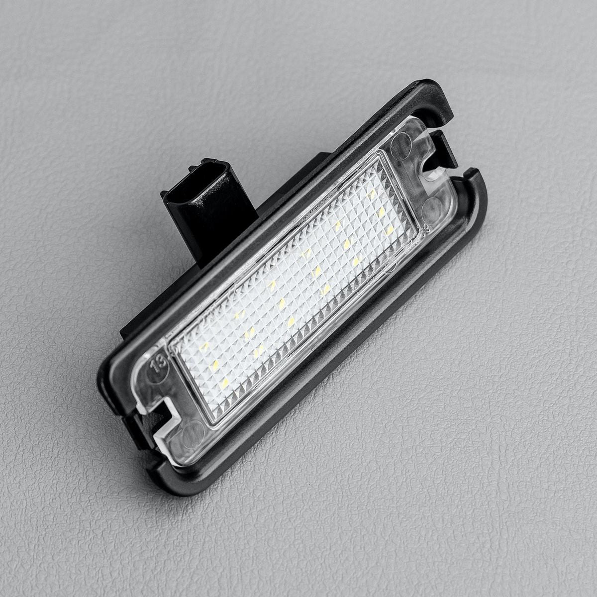 STEDI License Plate Light Ford Mustang S550 LEDCONVMUSTLCNS