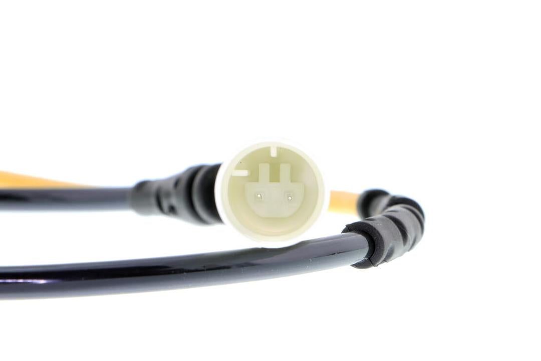 VEMO Brake Pad Wear Sensor Front V20-72-0532
