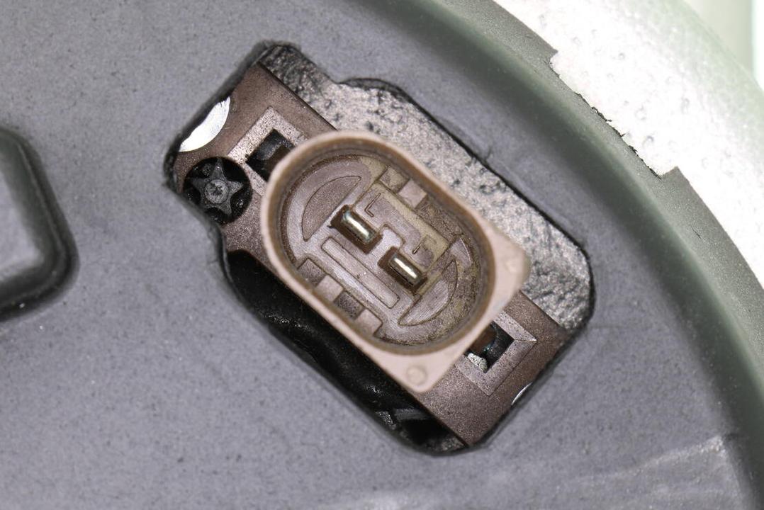 VEMO Alternator V30-13-41780